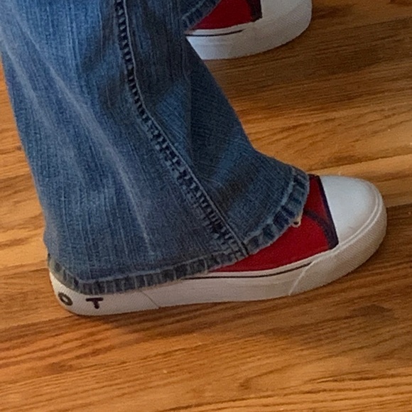 Women’s vintage Tommy Hilfiger Slingback Sneakers - Picture 7 of 12